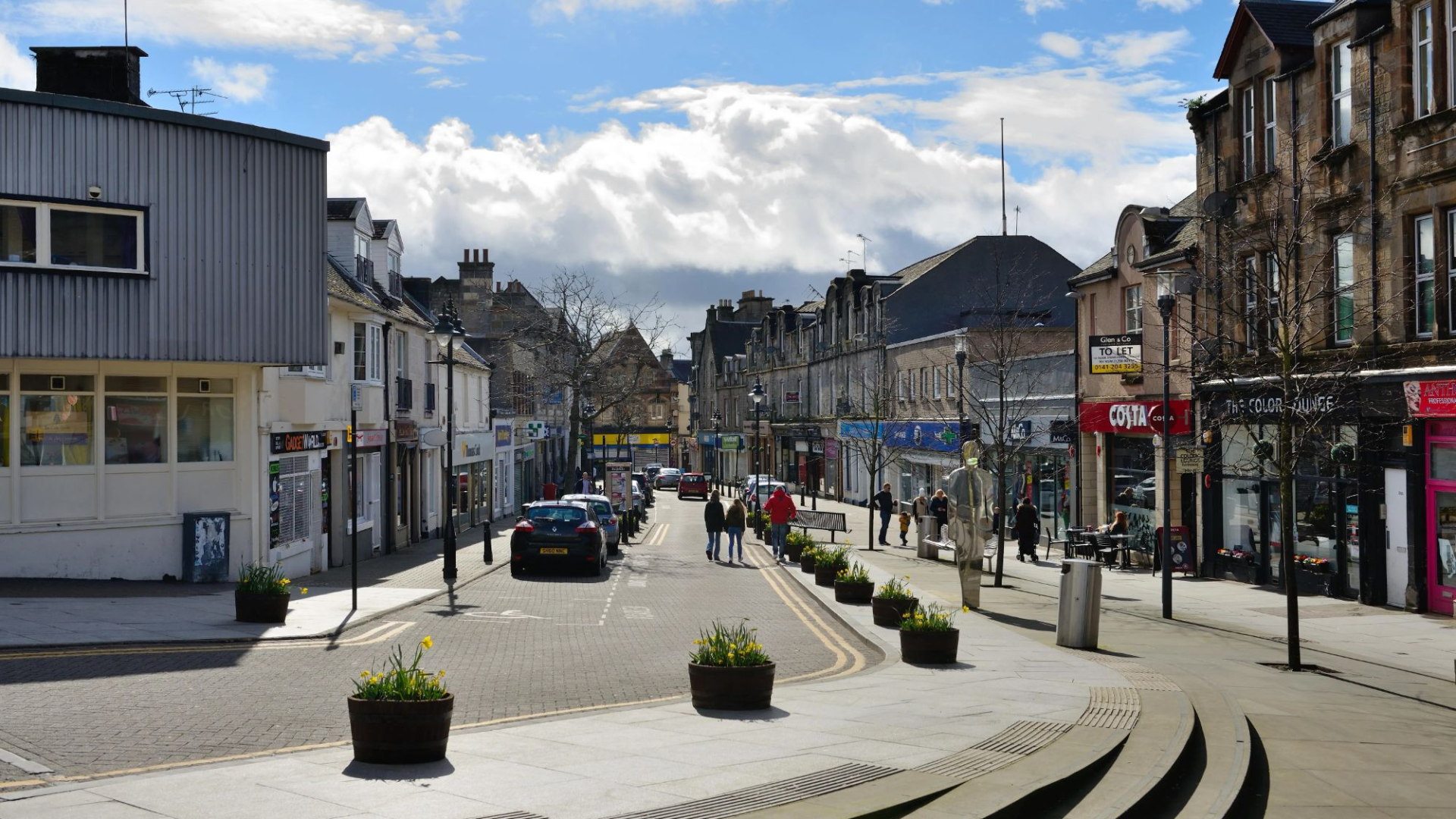 Alloa Locals Defend Their Town
