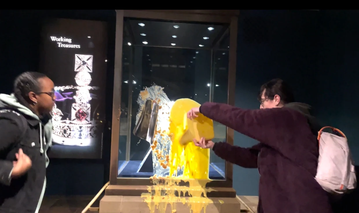 Apple Crumble and Custard