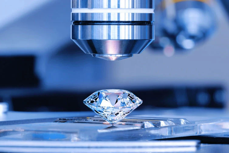 The Shining Truth: Lab-Grown vs. Natural Diamonds – What You Need to Know