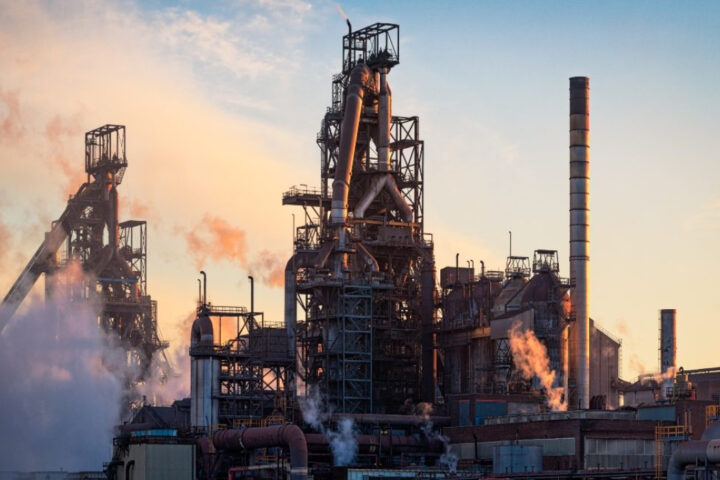 UK Manufacturing Output Reaches Highest Level Since 2024